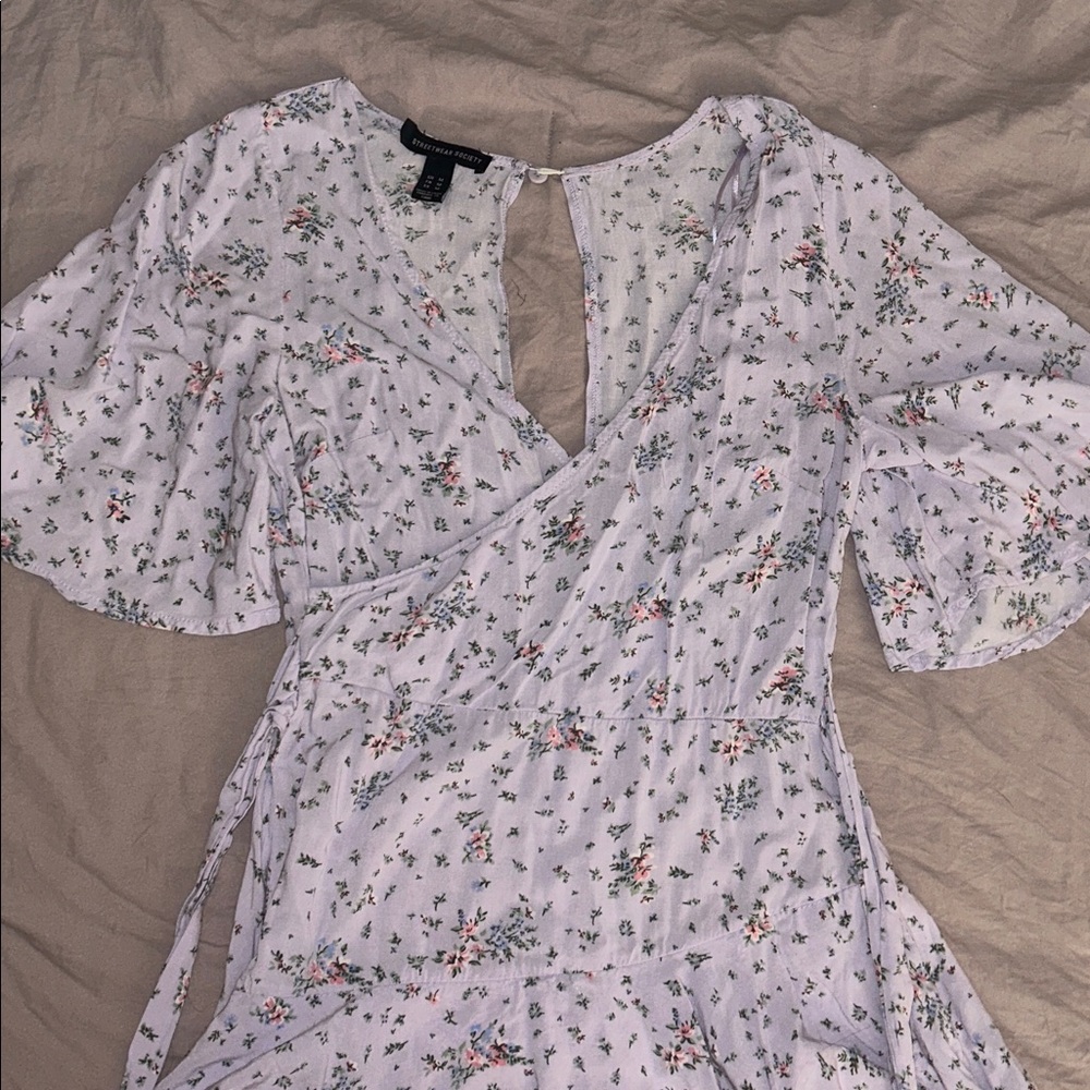 Streetwear Society Floral Lavender Dress/Romper Size M
